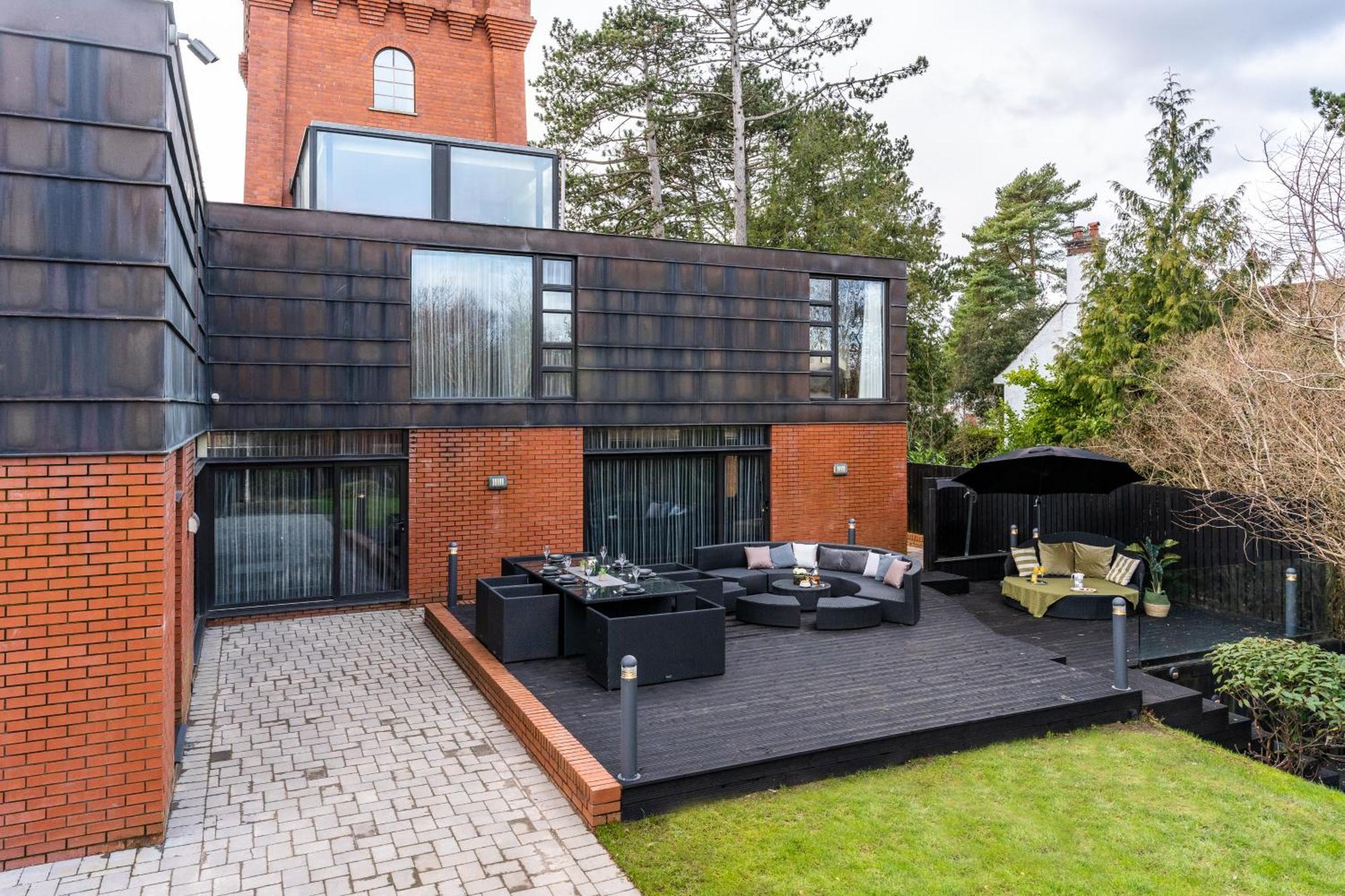 Вилла Luxury Water Tower I Roof Bar I Cinema Кардифф Экстерьер фото